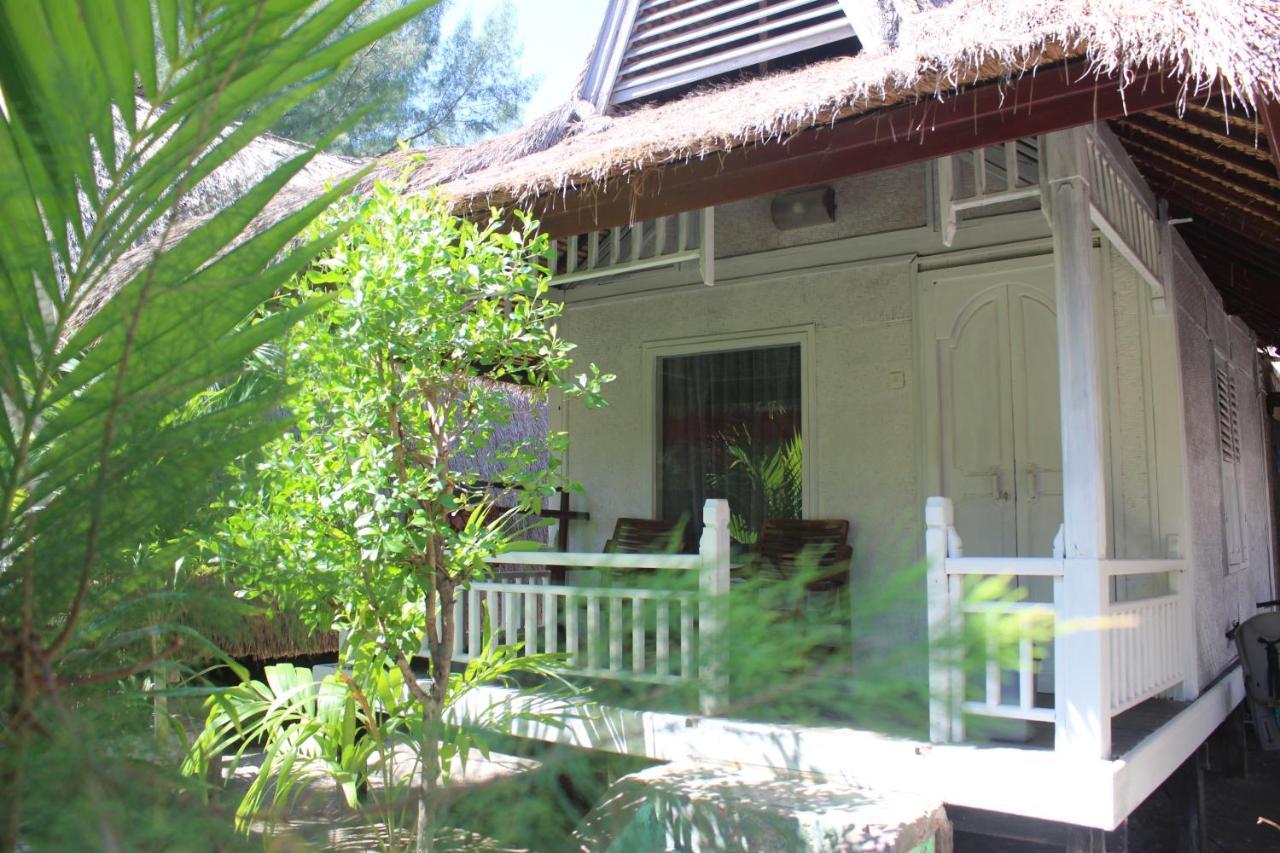 Coral Beach Seaside Gili Trawangan Exterior foto