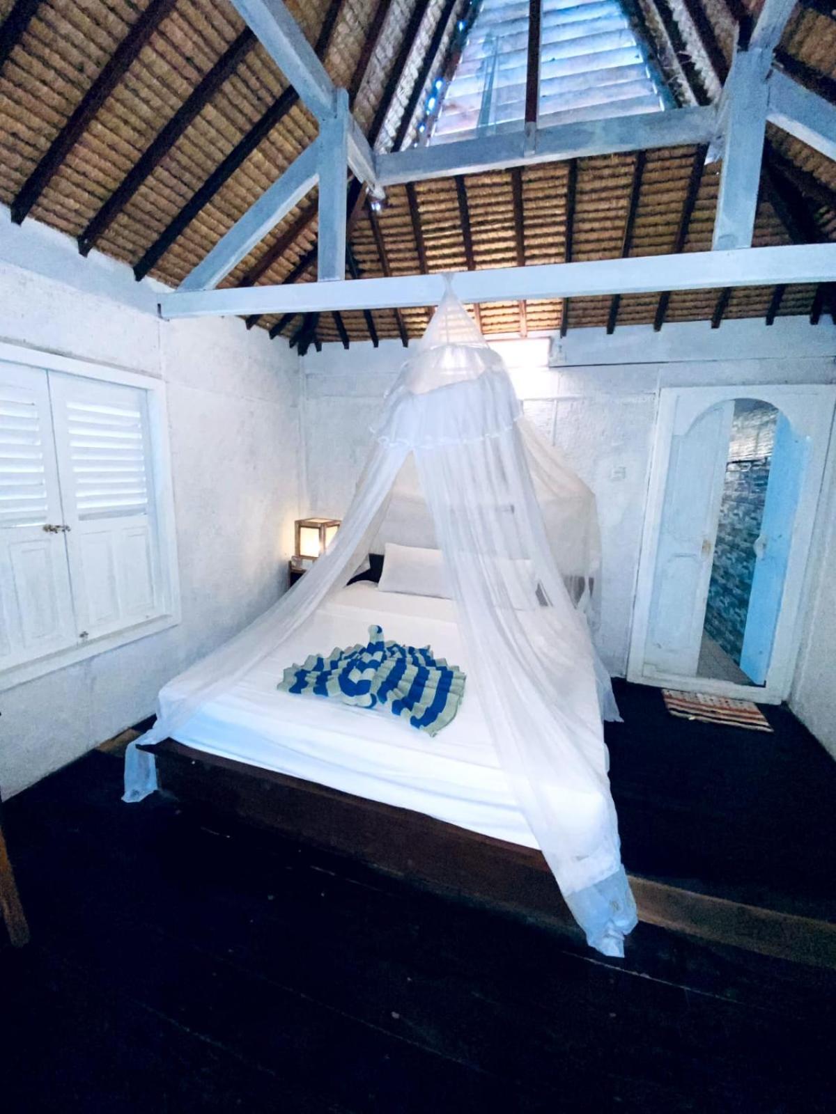 Coral Beach Seaside Gili Trawangan Exterior foto